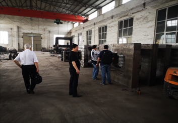 烏拉圭客戶螺紋(wén)鋼軋機